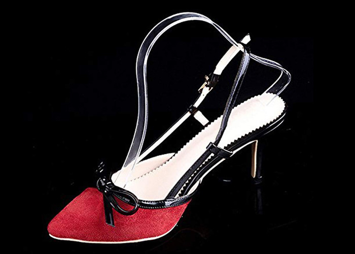 El soporte de exhibición de acrílico claro del zapato inserta la ayuda de estante de los tenedores para los zapatos de las mujeres